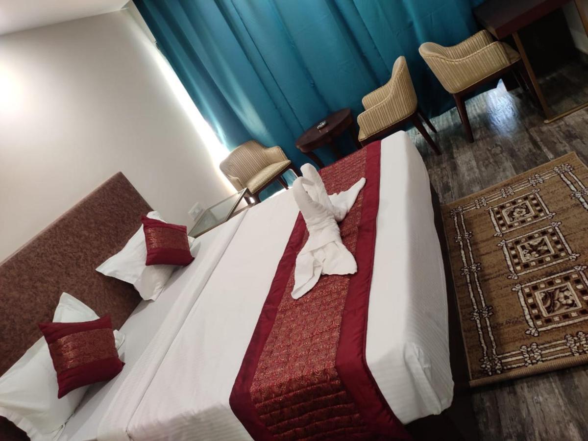 Hotel Sea N Sand - Berries Group Digha  Buitenkant foto