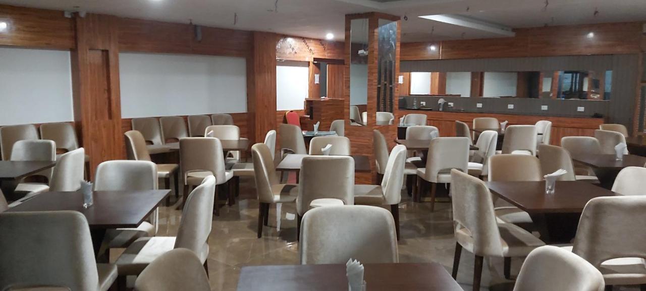 Hotel Sea N Sand - Berries Group Digha  Buitenkant foto