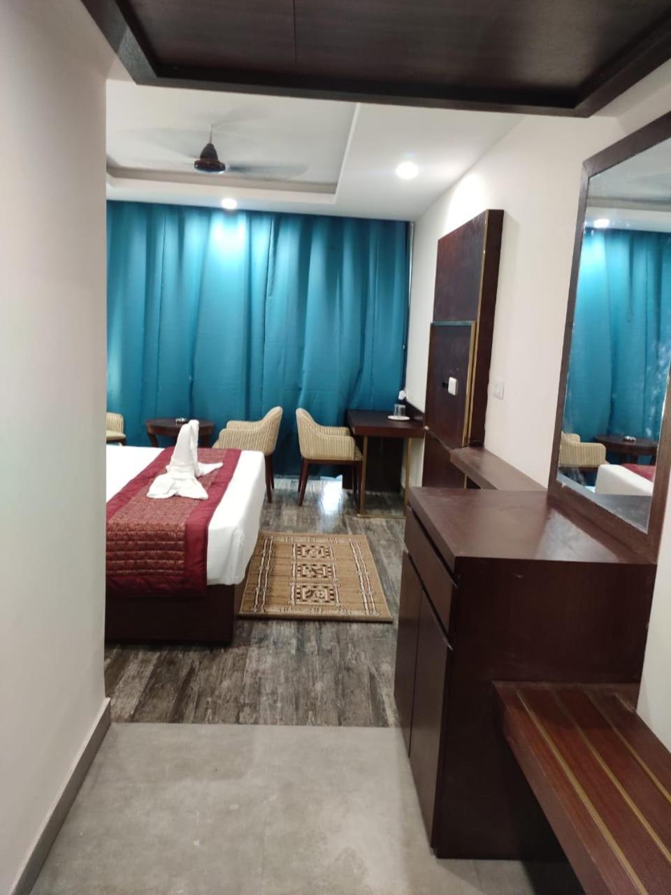 Hotel Sea N Sand - Berries Group Digha  Buitenkant foto